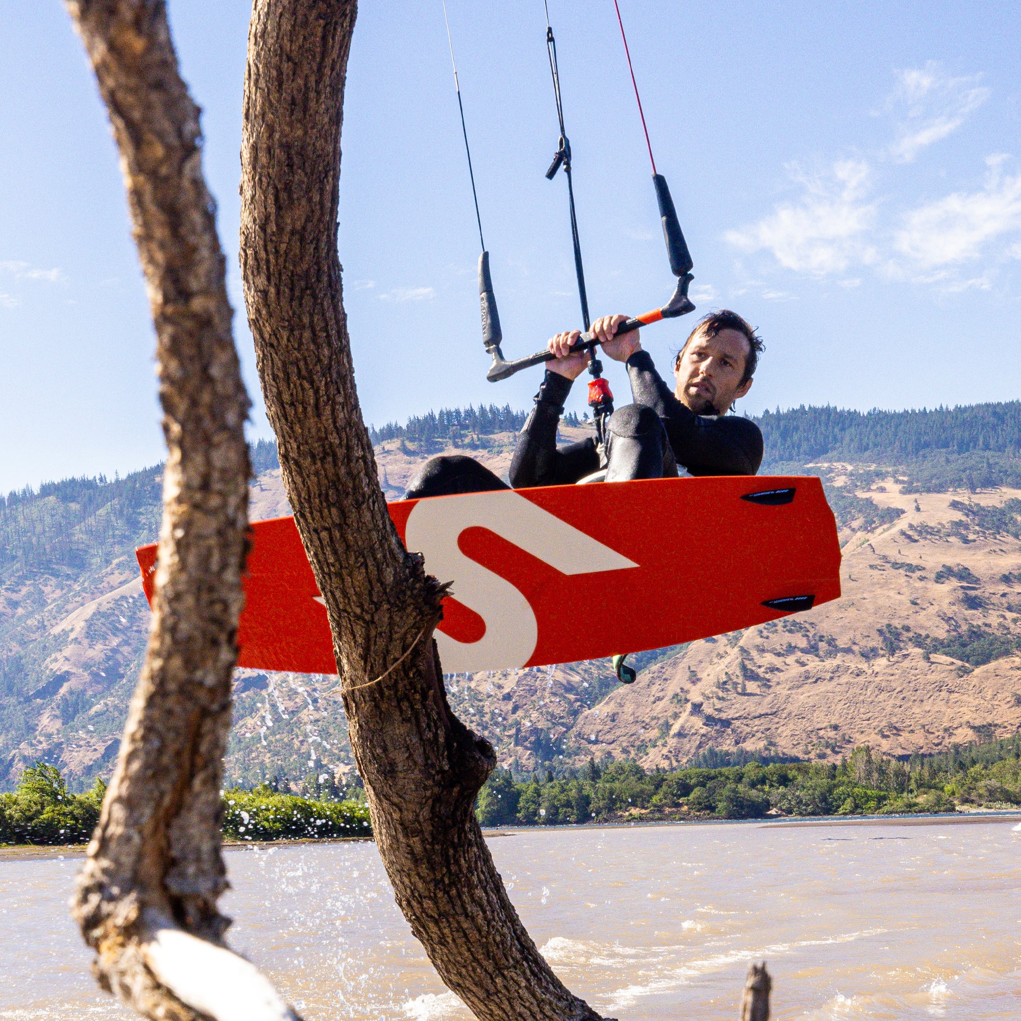 Slingshot Misfit V12 | Kiteboard Twin Tip