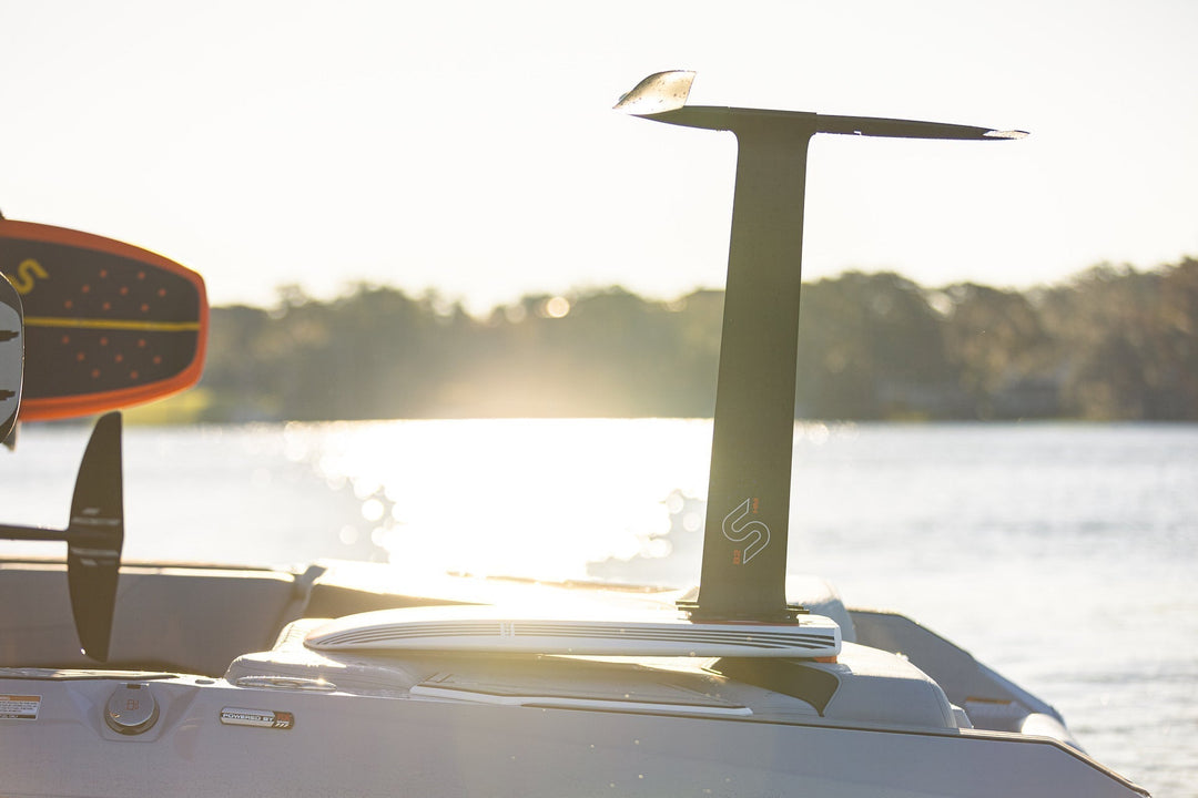 Erleben Sie Slingshot One-Lock Hydrofoils : Frühjahr 2025