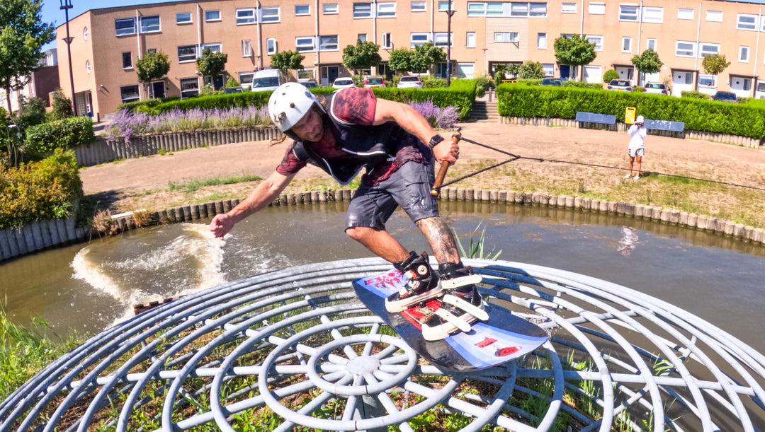 Space Mob  Slingshot